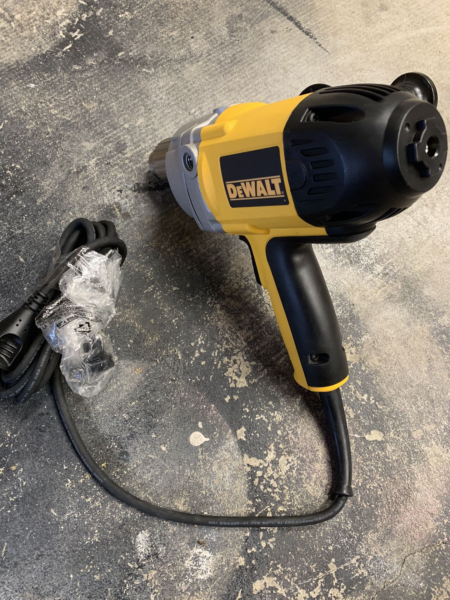 DEWALT 9 Amp 1/2 in. Spade Handle Drill Concrete Mud Mixer