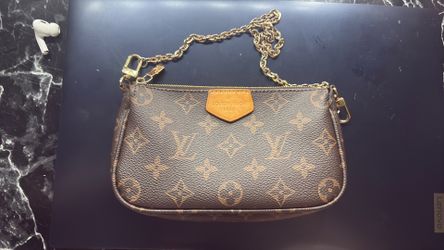 AUTHENTIC LOUIS VUITTON