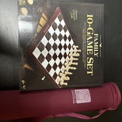 Chess And Dominos 