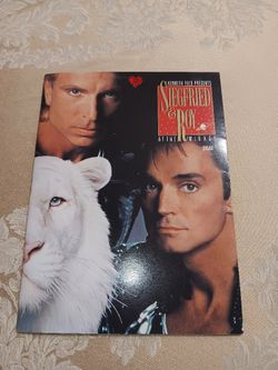 NEW - MIRAGE SIEGFRIED AND ROY SHIW MAGAZINE. CAN DELIVER IF YOU ARE IN MY NEGHBARHOOD.