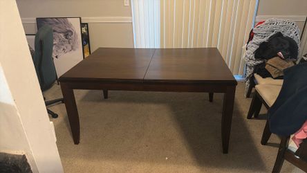 DINING ROOM TABLE