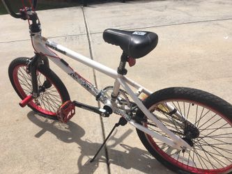 20 Inch Tony Hawk Huckjam Series BMX Bike for Sale in Atlanta GA