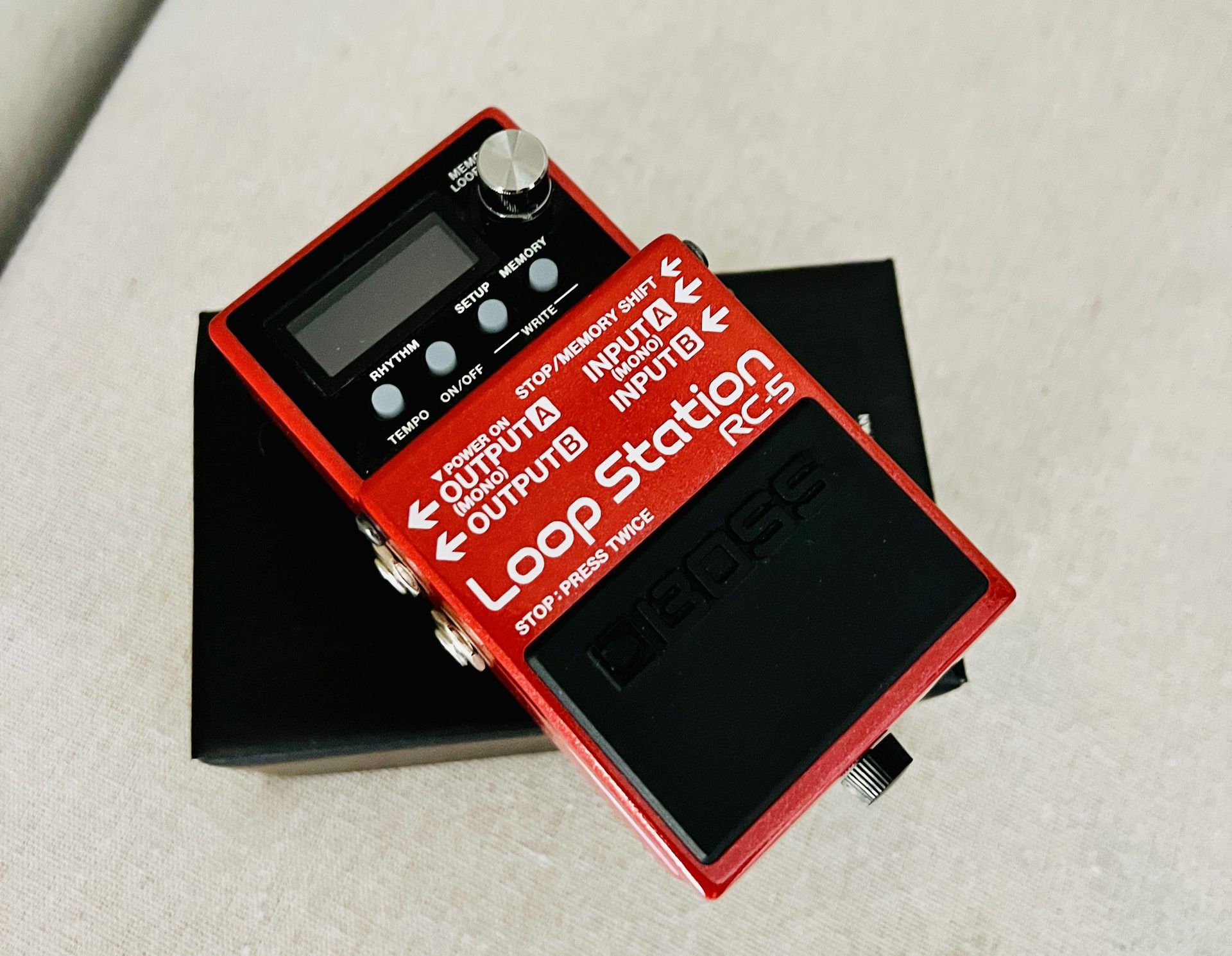 🎸 BOSS RC-5 Loop Station Pedal – MINT + Power Supply – $190