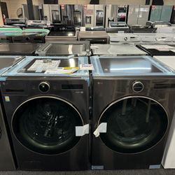 New Scratch & Dent LG Washer & Dryer Set. Delivery & Set Up Available.  