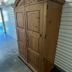 WOODEN CABINET SOLID WOOD