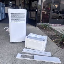 New 5,000 (DOE) BTU Portable Air Conditioner Cools 250 Sq. Ft. with Dehumidifier. White ( No Remote) ( While Supplies Last)