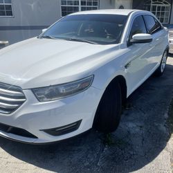 Ford Taurus