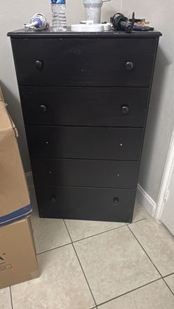 Moving sale