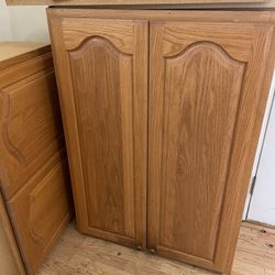 Kitchen Cabinets 12 Pieces