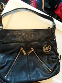 black Michael Kors purse