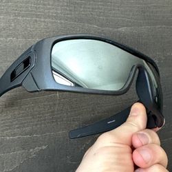 New Oakleys  Box, Pouch Cloth All Included