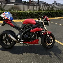 Triumph speed triple