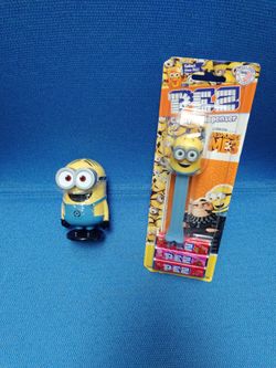 Despicable Me Minion PEZ Dispenser & Figure Set