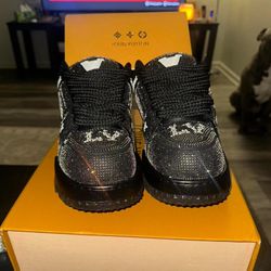Lv Trainer Maxi Sneakers 