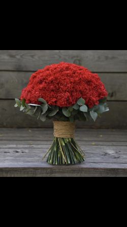 Flowers arrangements for birthday, anniversary...