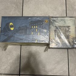 Mezco One 12 Batman And Commissioner Gordon Brand New !!!!