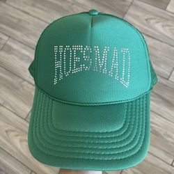 Hoes mad hat