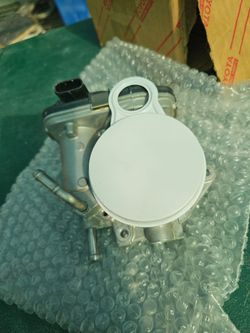 19-22Toyota Avalon 2.5L / 18-25  Camry 2.5L Throttle Body