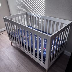 Crib with Mattress 