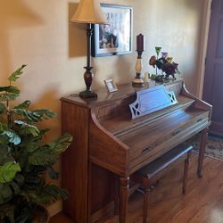 Schafer And son’s Piano