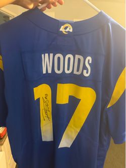 New Rams XL Jersey  With Autographed