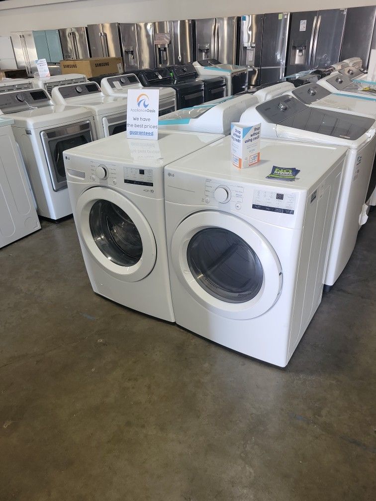 LG Front Loading Washer and Gas Dryer Set