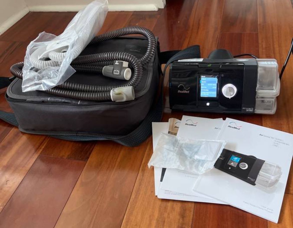 Resmed AirSense 10 AUTOSET with Accessories!!