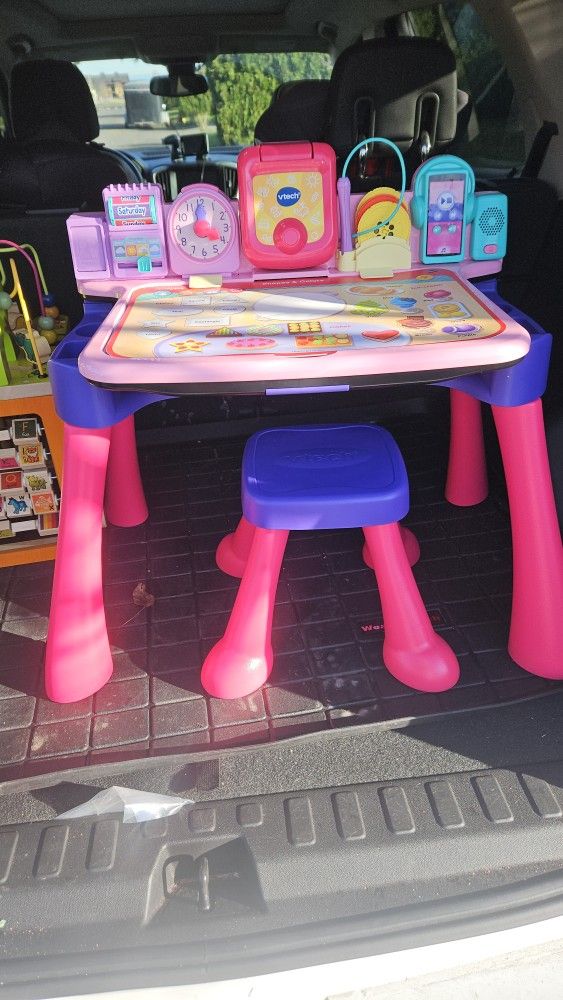 VTech learning desk