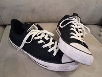 Converse shoes 10 Womens