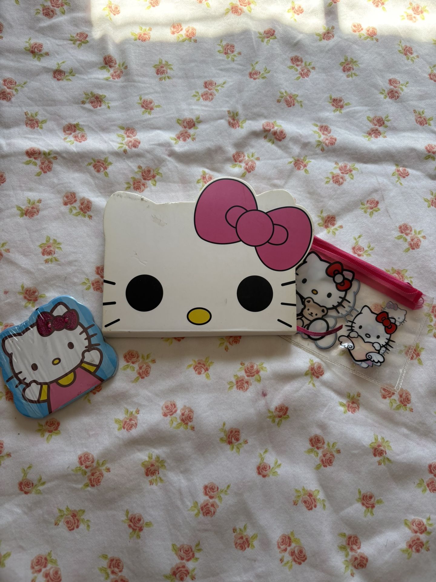 Hello Kitty pencil case and notebook set