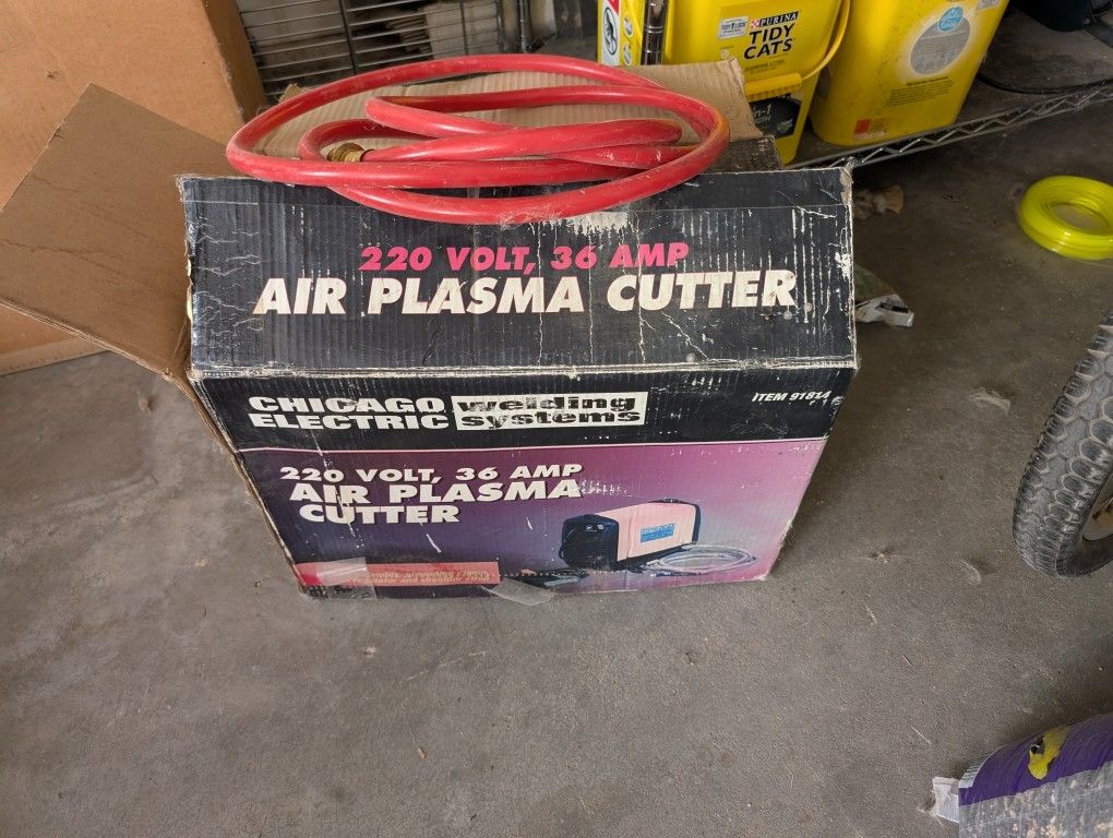 220v Chicago Electric Plasma Cutter