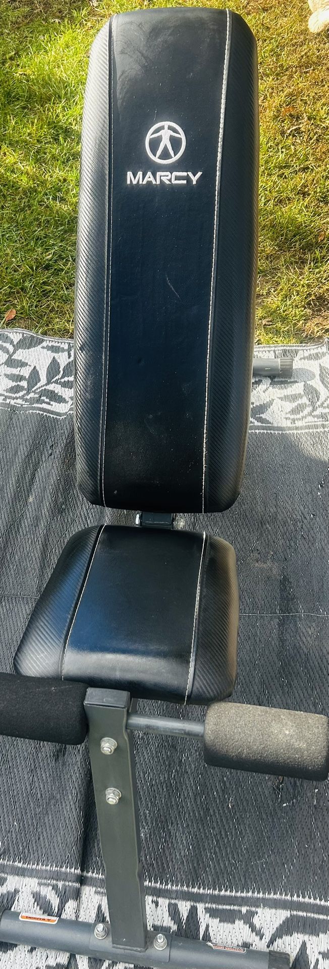 Weight Bench  Adjustable In Excellent  Condition 