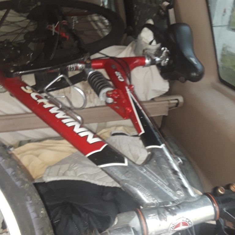 Schwinn Mountain Bike 