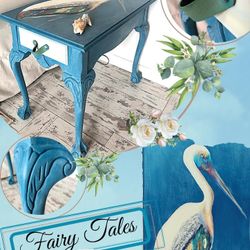 Stunning Vintage Coastal-themed Table