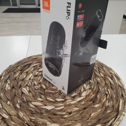 JBL Flip 6 - Brand New 