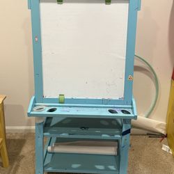 Kids Art Easel – Chalkboard & Whiteboard – $25