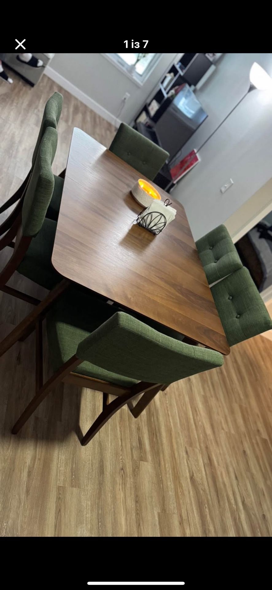 Table + 6 Chairs