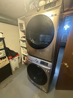 Brand New!! Samsung Smart Washer/Dryer