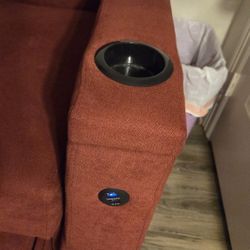 Couch Bottom Rolls Out Plus USB