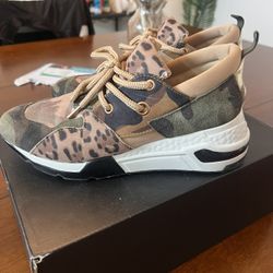 Women’s Steve Madden Sneakers