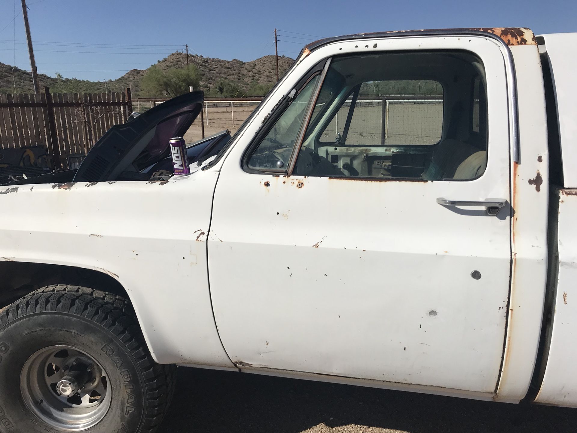 Parting out chevy 84 k10 longbed. C10 k5 k10 k20 Dana 44