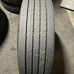 235/75/17.5 Sumitomo