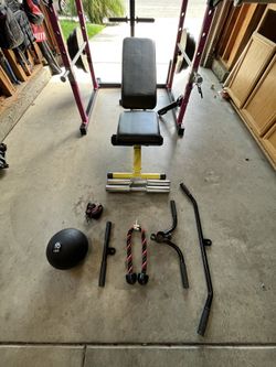 Max Gravity Squat Rack with full Attachments for Sale in Lincoln CA OfferUp