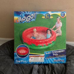 Inflatable pool for kids