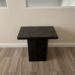 Wood End Table Or nightstand. 