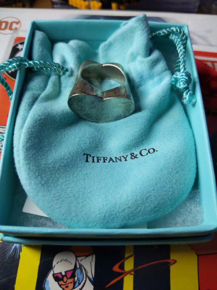 Tiffany & Co Paloma Picasso Heart Ring