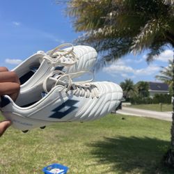 Lotto Soccer cleats
