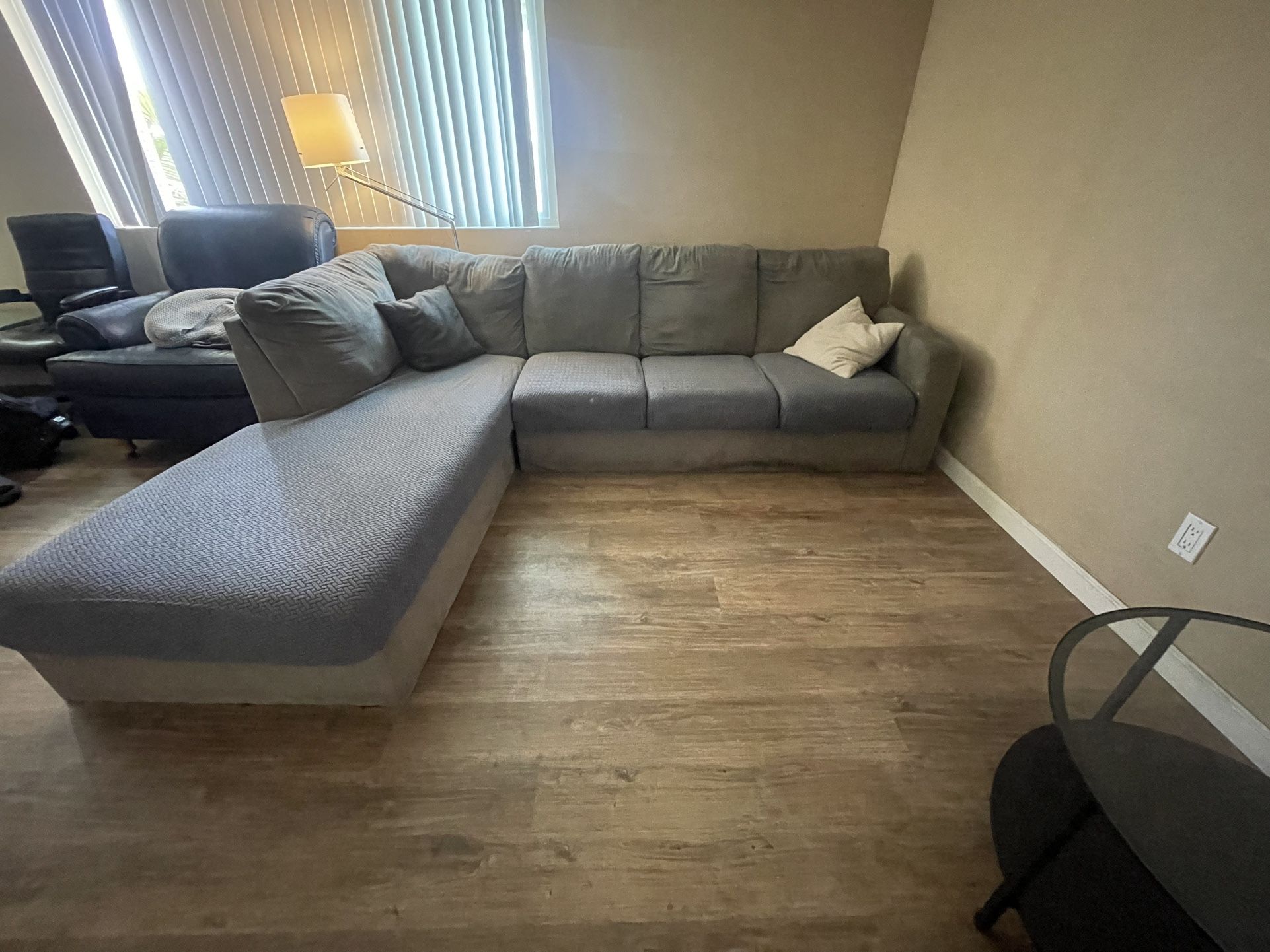 Free Sofa