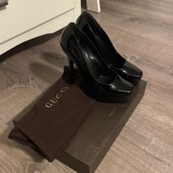 Gucci Square Toe Pump