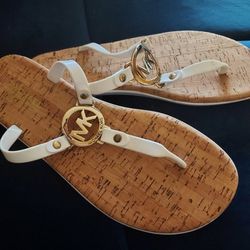 MICHAEL KORS SANDALS USED 1X Size 9